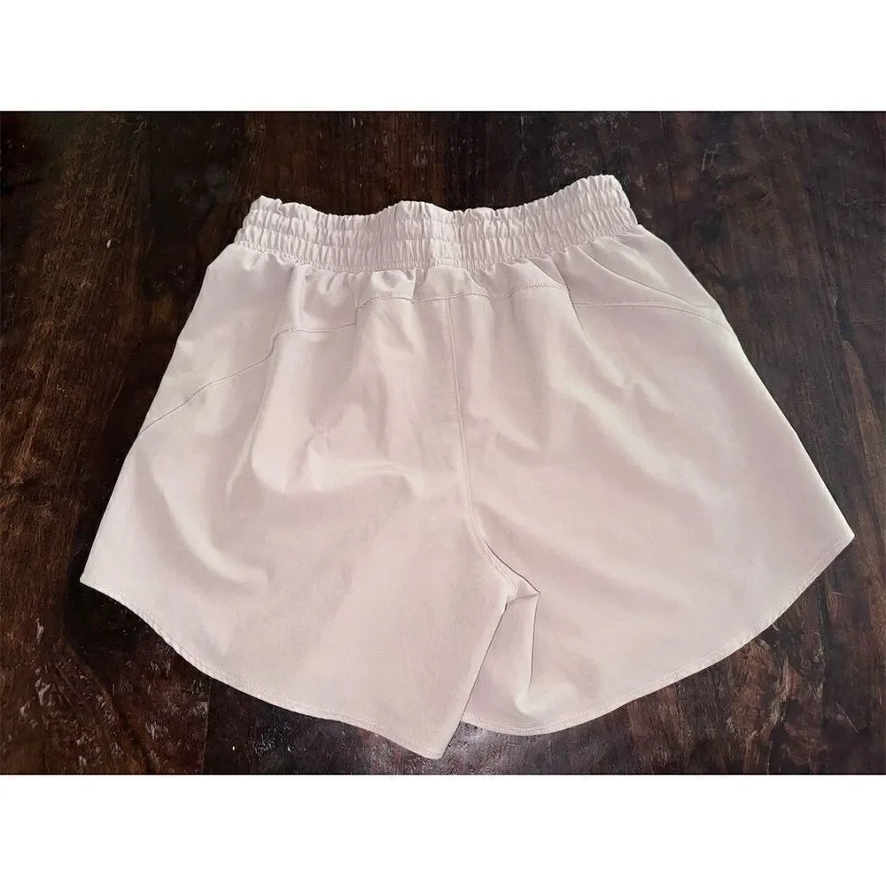 Under Armour Women's Athletic‎ Shorts M Tan Running Training Gym Lightweight - Picture 5 of 5